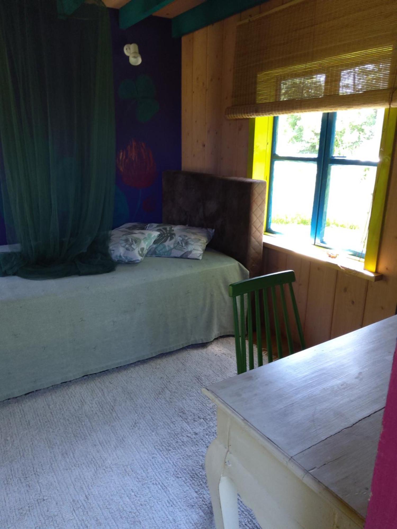 Perka Kodumajutus Apartment Haademeeste Phòng bức ảnh